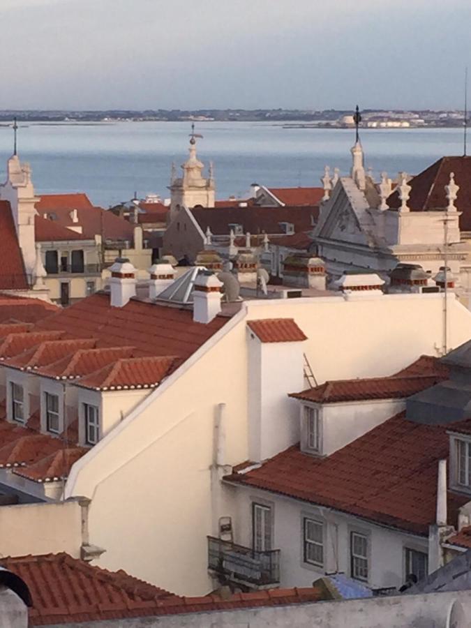 Amazing Rooftop Terrace With River And Historic City View 4 Bedrooms 4 Bathrooms Ac 19Th Century Building Chiado Lisboa المظهر الخارجي الصورة