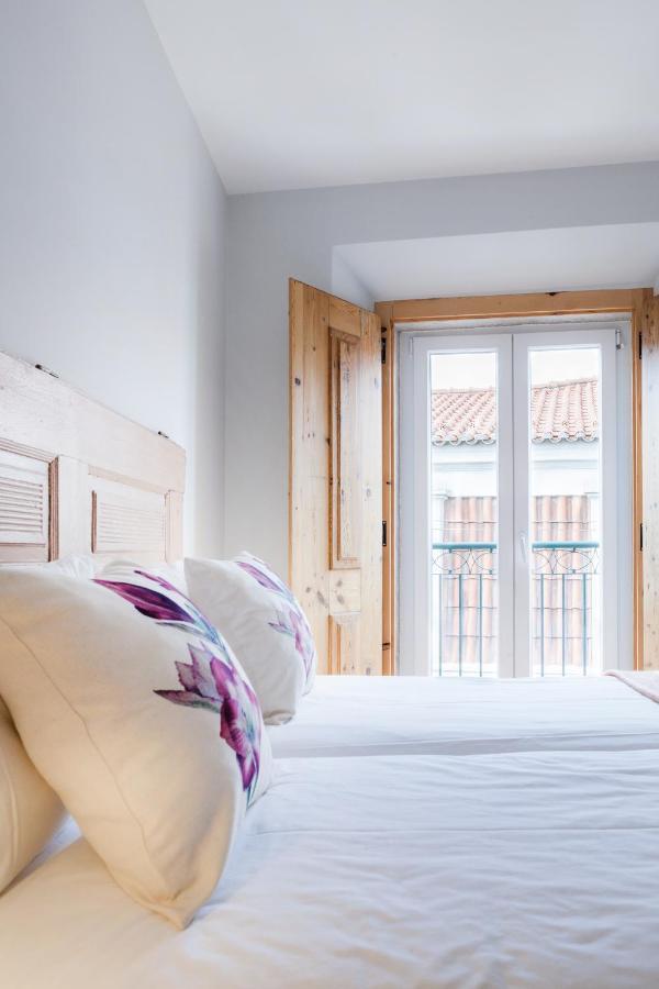 Amazing Rooftop Terrace With River And Historic City View 4 Bedrooms 4 Bathrooms Ac 19Th Century Building Chiado Lisboa المظهر الخارجي الصورة