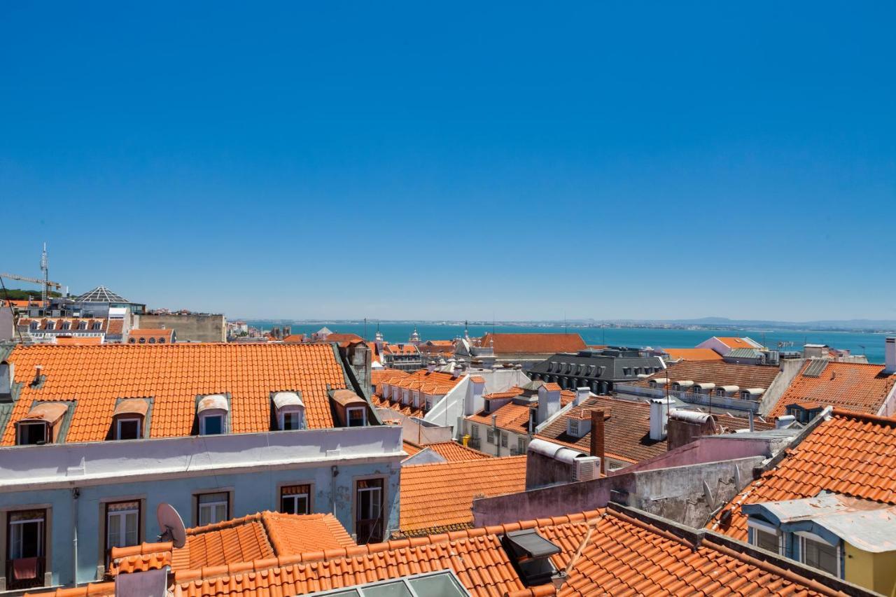 Amazing Rooftop Terrace With River And Historic City View 4 Bedrooms 4 Bathrooms Ac 19Th Century Building Chiado Lisboa المظهر الخارجي الصورة